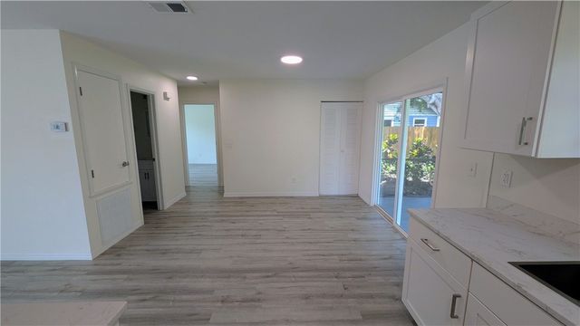 1546 21st Place SW, Vero Beach, FL 32962