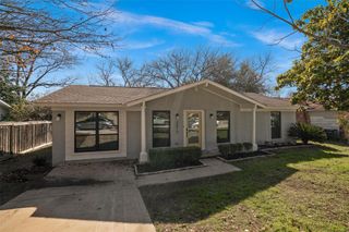2613 Carnarvon LN, Austin, TX 78704
