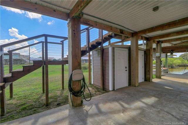 9438 Big Lake Road, Lake Charles, LA 70605