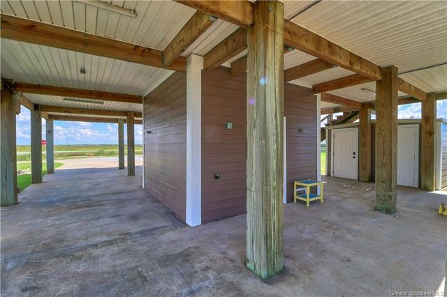 9438 Big Lake Road, Lake Charles, LA 70605