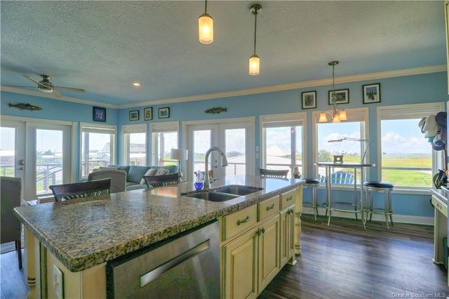 9438 Big Lake Road, Lake Charles, LA 70605