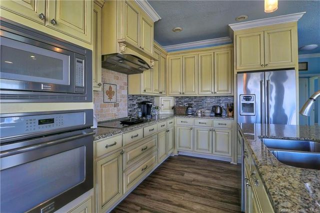 9438 Big Lake Road, Lake Charles, LA 70605