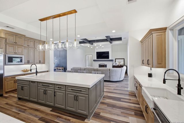 321 Vista View Place, Spring Branch, TX 78070