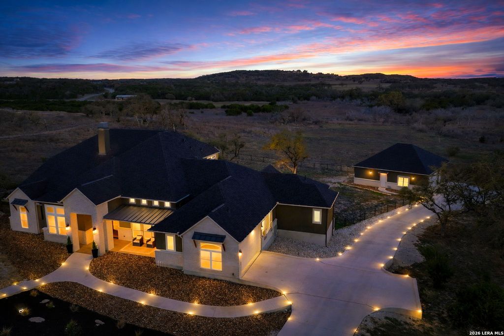 321 Vista View Place, Spring Branch, TX 78070