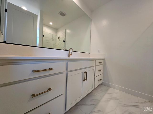 12002 Marquise Drive, Bakersfield, CA 93306