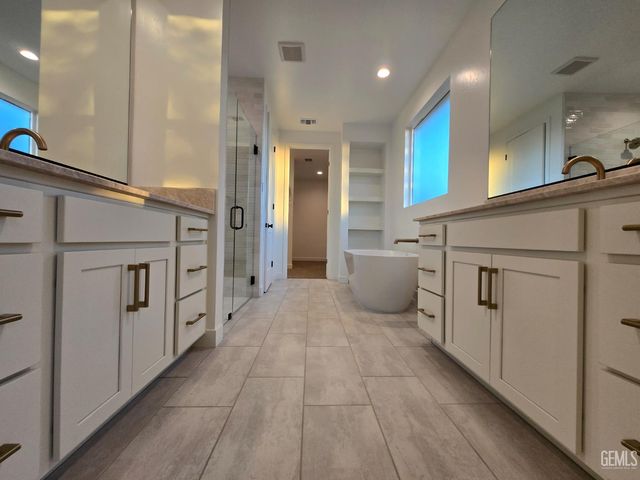 12002 Marquise Drive, Bakersfield, CA 93306