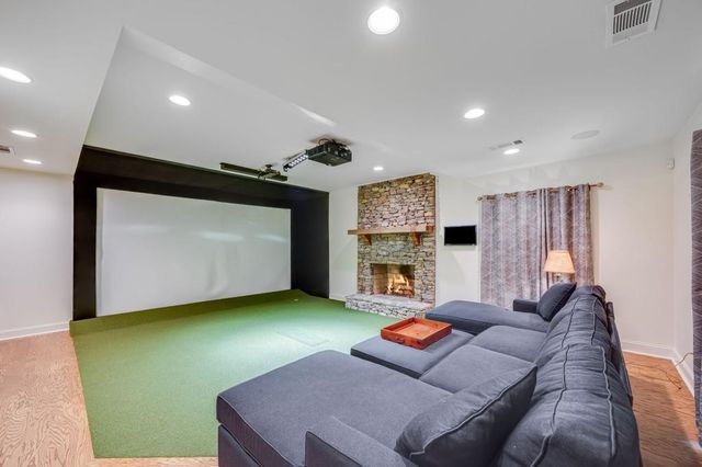 537 Chestatee View Drive, Dawsonville, GA 30534