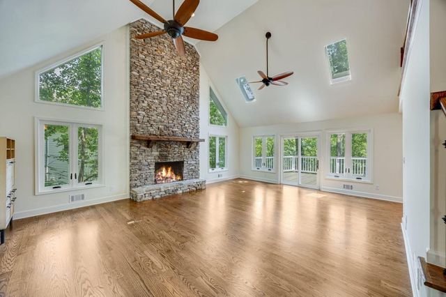 537 Chestatee View Drive, Dawsonville, GA 30534