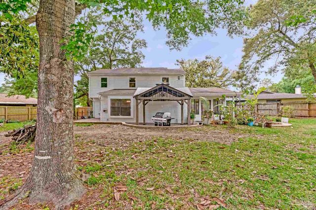 1237 Chisholm Trl, Pensacola, FL 32514