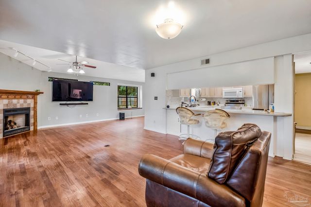 1237 Chisholm Trl, Pensacola, FL 32514