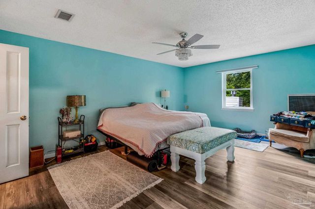 1237 Chisholm Trl, Pensacola, FL 32514
