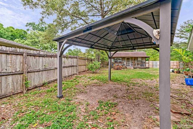 1237 Chisholm Trl, Pensacola, FL 32514