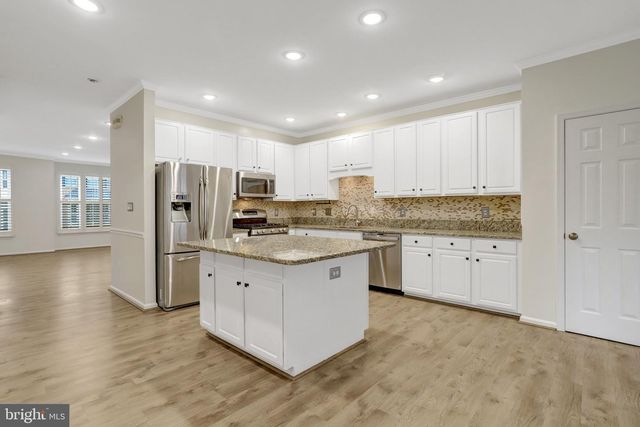 5282 SANDYFORD ST, Alexandria, VA 22315