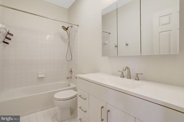 5282 SANDYFORD ST, Alexandria, VA 22315