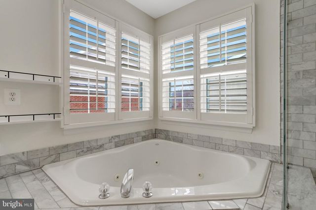 5282 SANDYFORD ST, Alexandria, VA 22315