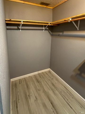 27310 Oriole Dr, Willits, CA 95490