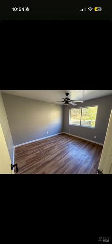 27310 Oriole Dr, Willits, CA 95490