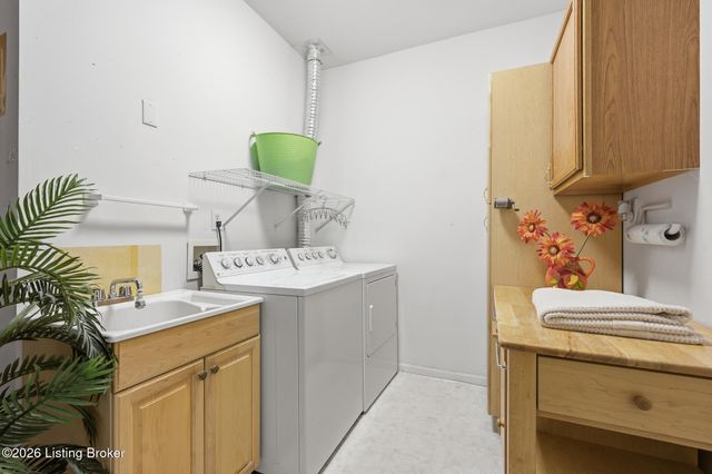 5000 Merton Square, Louisville, KY 40241