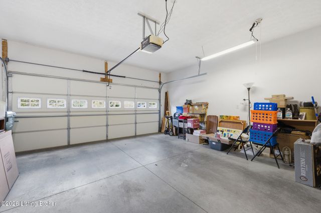 5000 Merton Square, Louisville, KY 40241