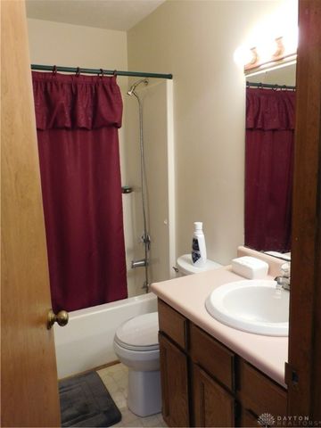 1132 Nouvelle Drive, Miamisburg, OH 45342