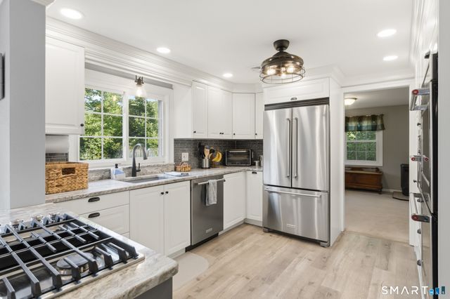 169 Tom Swamp Road, Hamden, CT 06518