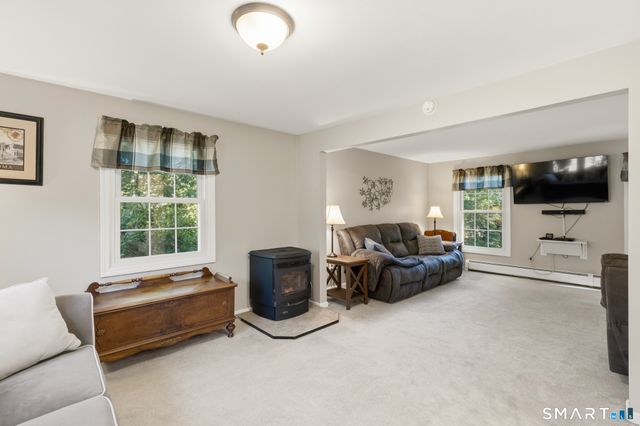 169 Tom Swamp Road, Hamden, CT 06518