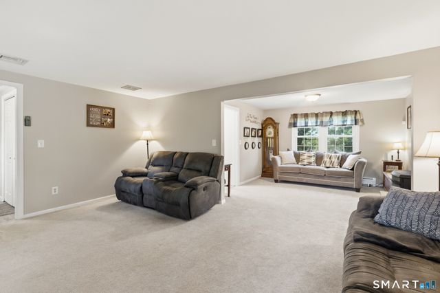 169 Tom Swamp Road, Hamden, CT 06518