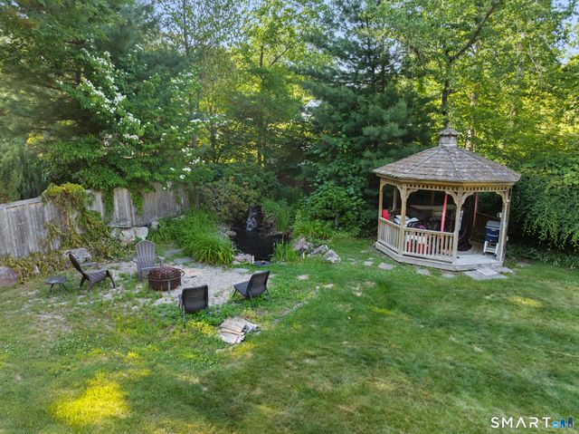 169 Tom Swamp Road, Hamden, CT 06518