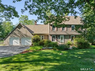 169 Tom Swamp Road, Hamden, CT 06518