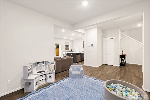 10637 187th Street, Puyallup, WA 98374