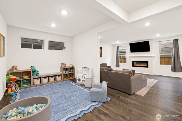 10637 187th Street, Puyallup, WA 98374