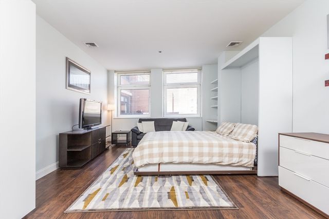 300 Commercial Street 402, Boston, MA 02109