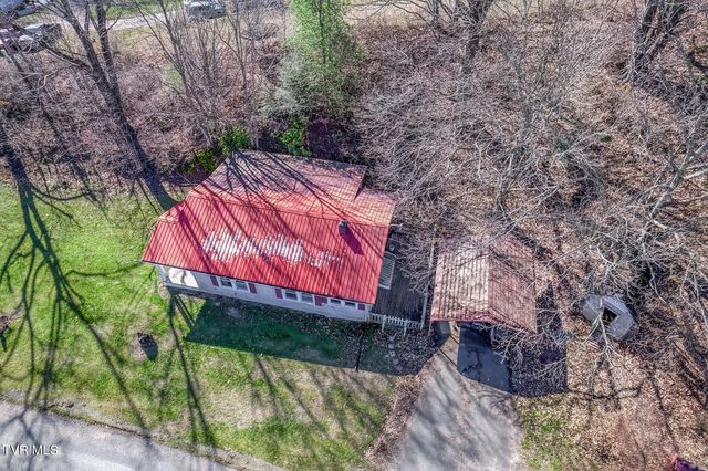 141 Canter Road, Trade, TN 37691