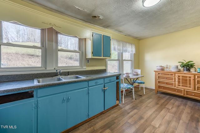 141 Canter Road, Trade, TN 37691