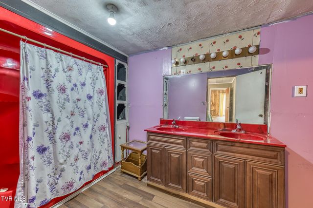 141 Canter Road, Trade, TN 37691