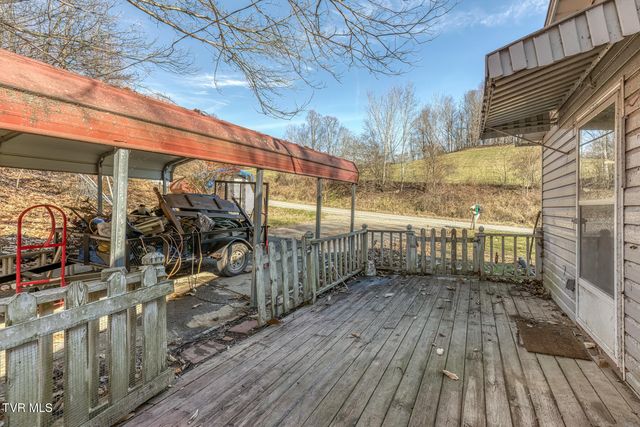 141 Canter Road, Trade, TN 37691