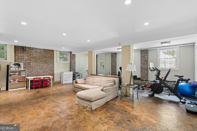 2782 N Hills Drive NE, Atlanta, GA 30305