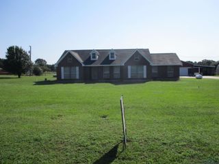1370 CR 306 D, Henderson, TX 75654