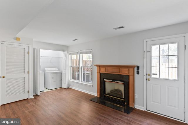 10339 GENT CT, Manassas, VA 20110
