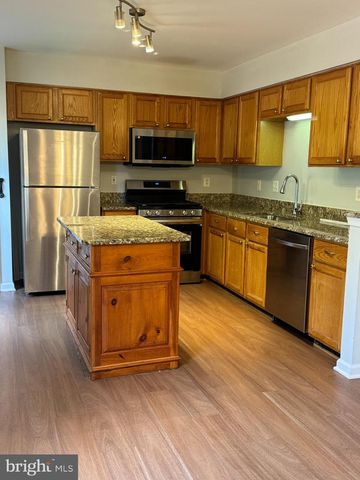 10339 GENT CT, Manassas, VA 20110