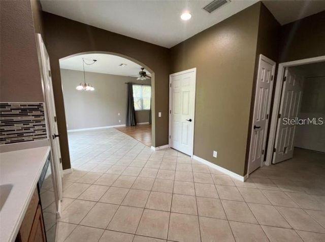 10216 DOLCE VISTA DRIVE NE, St Petersburg, FL 33702