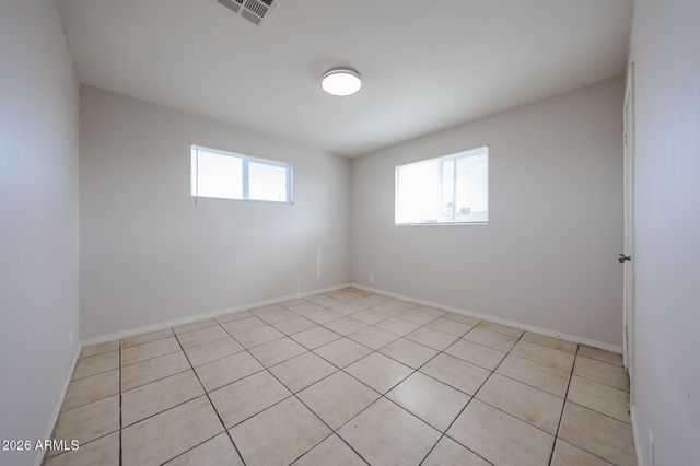 4301 W WELDON Avenue, Phoenix, AZ 85031