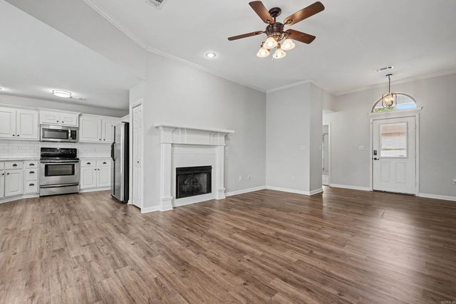 3050 Woodruff Creek Drive, Sherwood, AR 72120