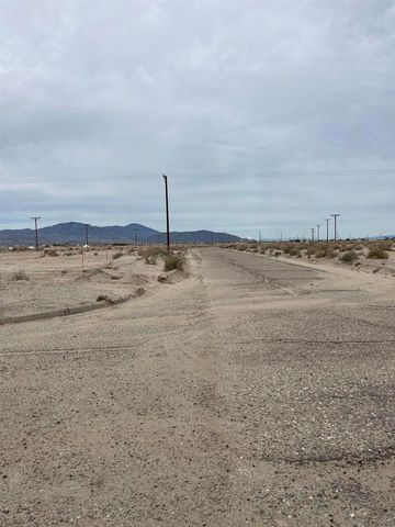 2063 Venus Ave, Thermal, CA 92274