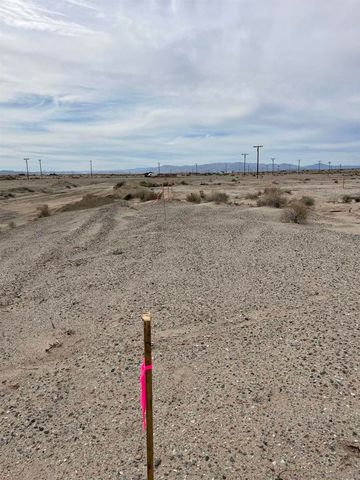 2063 Venus Ave, Thermal, CA 92274