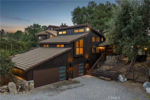 4625 Live Oak Canyon Rd, La Verne, CA 91750