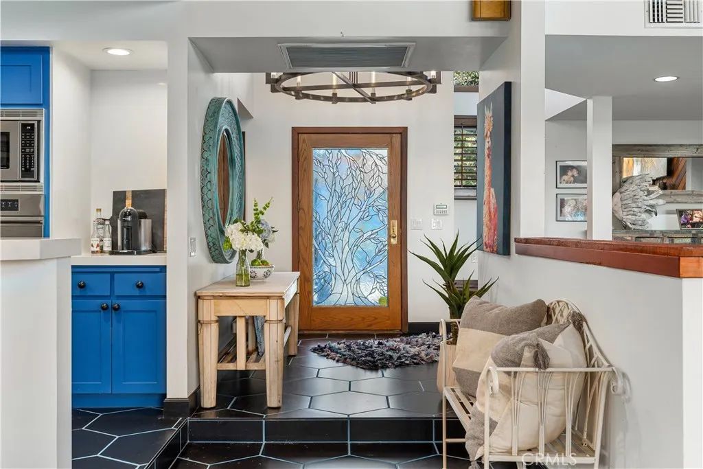 4625 Live Oak Canyon Rd, La Verne, CA 91750