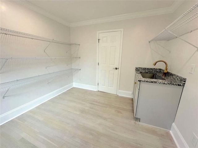 663 Foxcroft SE Circle, Marietta, GA 30067