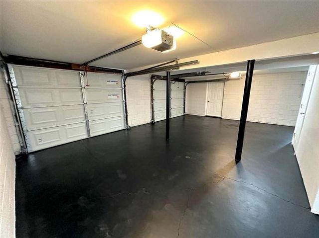 663 Foxcroft SE Circle, Marietta, GA 30067