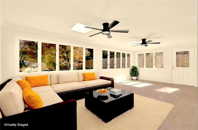 663 Foxcroft SE Circle, Marietta, GA 30067